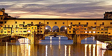 El Ponte Vecchio sobre el Arno.