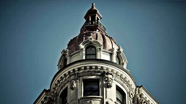 Una de las 'suites' del hotel. Vea otras im�genes del hotel <a href=http://www.ocholeguas.com/albumes/2012/04/03/the_nomadindex.html>aqu�</a>.